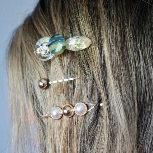 Set of 3 Acrylic and Pearls Hair Accessories - Picture 1 of 1